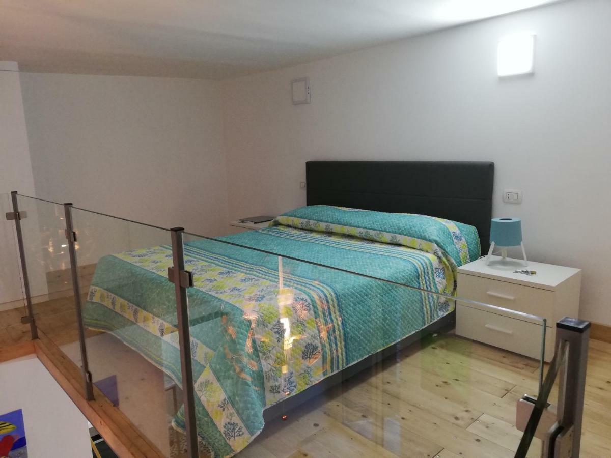 Goditi Napoli Bagian luar foto