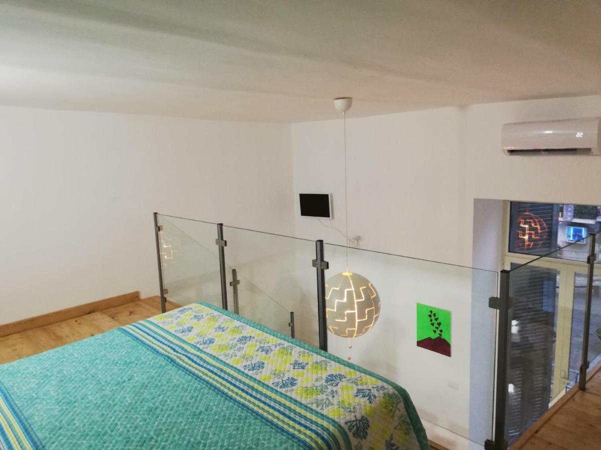 Goditi Napoli Bagian luar foto